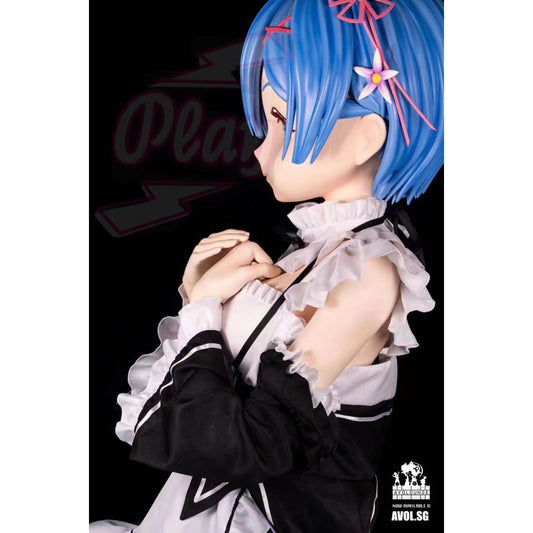 Play Studio - Rem Bust 