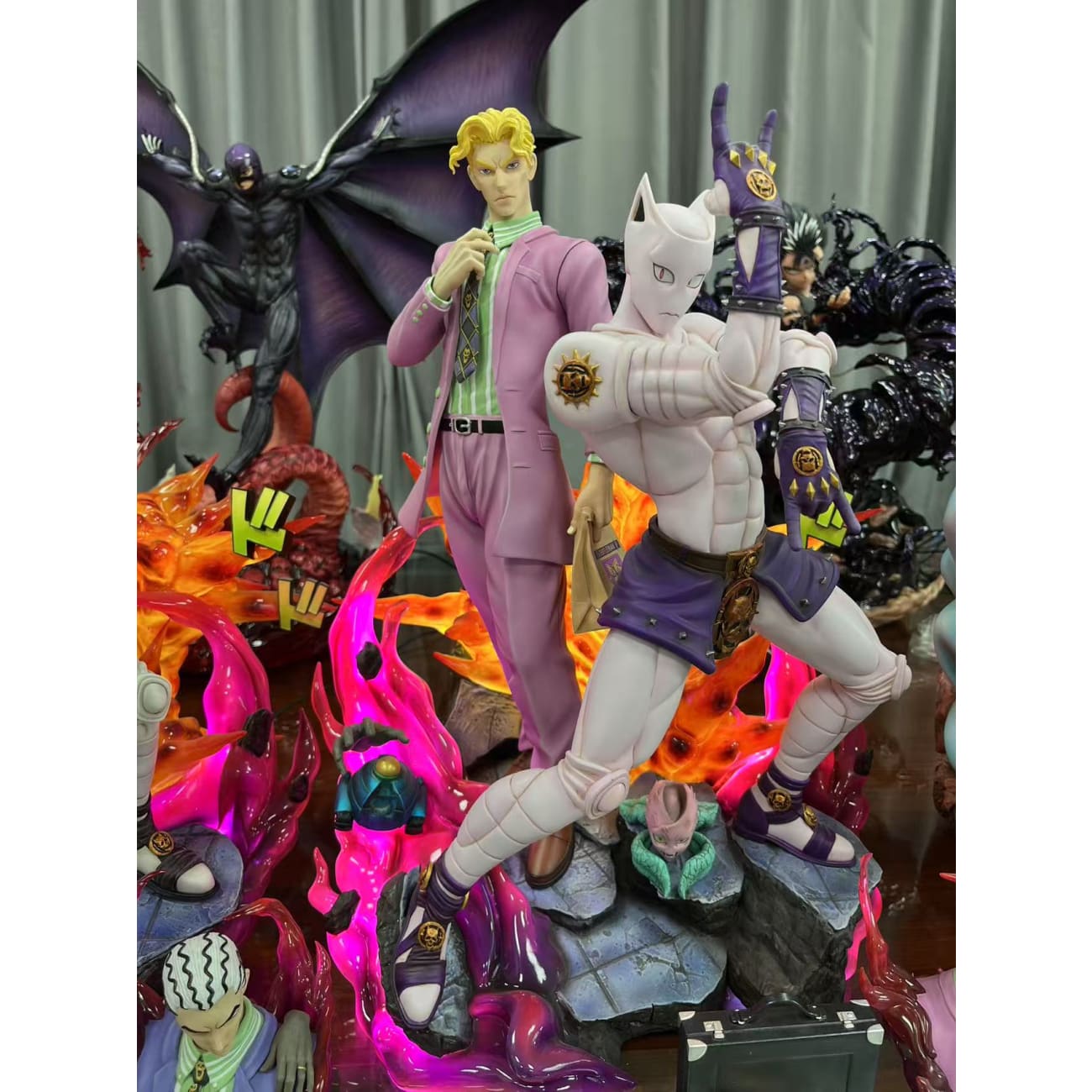 Player 1 Studio - Yoshikage Kira & Killer Quee [2 Variants]