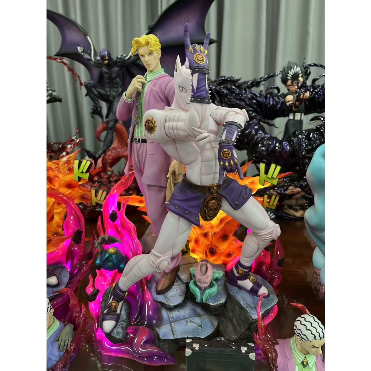 Player 1 Studio - Yoshikage Kira & Killer Quee [2 Variants]