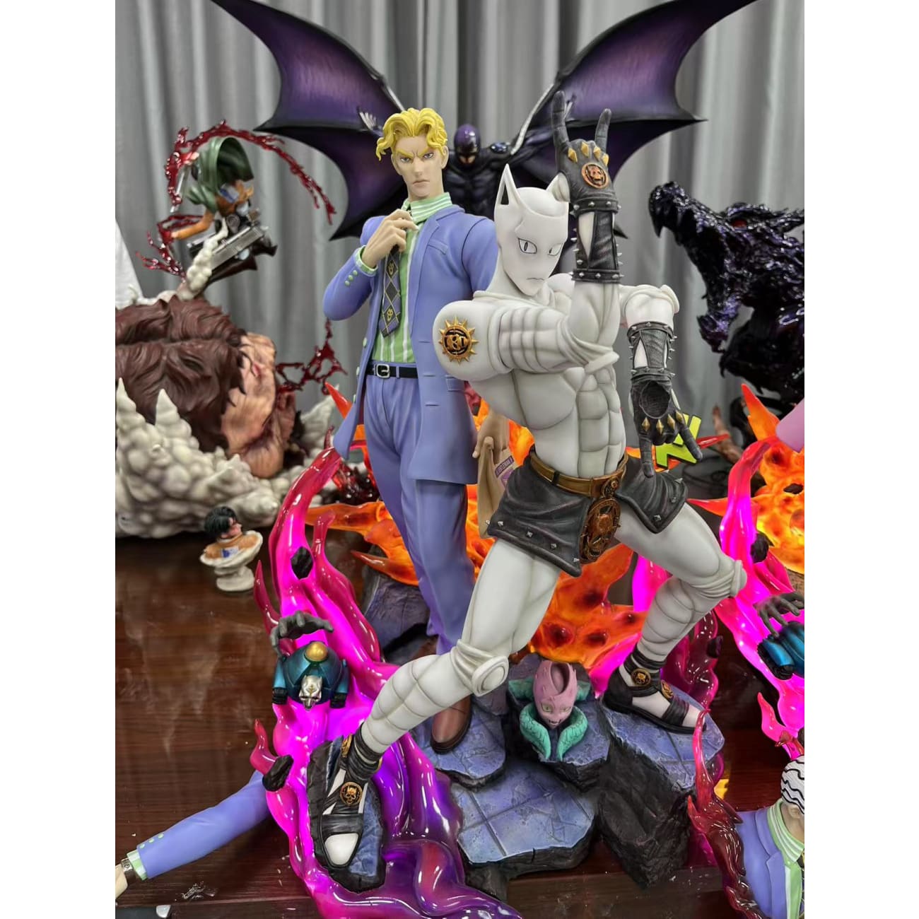Player 1 Studio - Yoshikage Kira & Killer Quee [2 Variants]