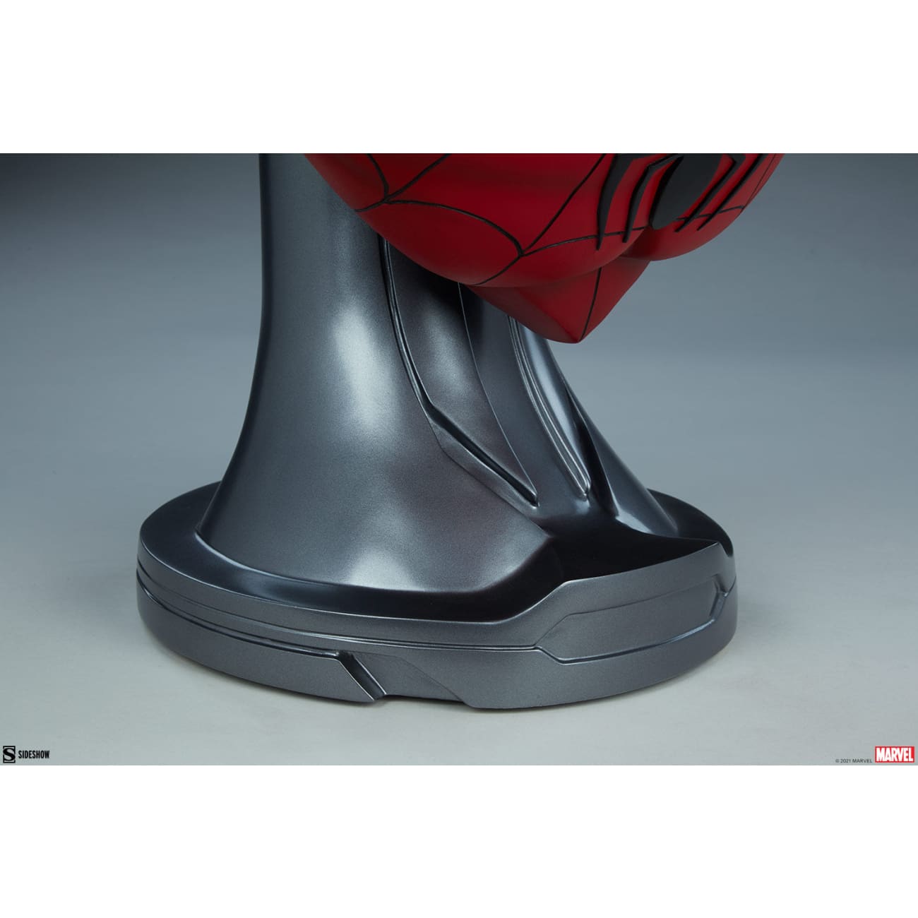  Premium Format™ Figure by Sideshow Collectibles - Spiderman Bust [1/1 scale]