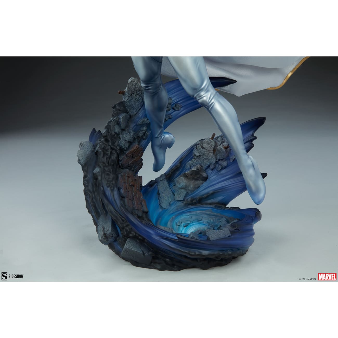 Premium Format Figure by Sideshow Collectibles - Storm