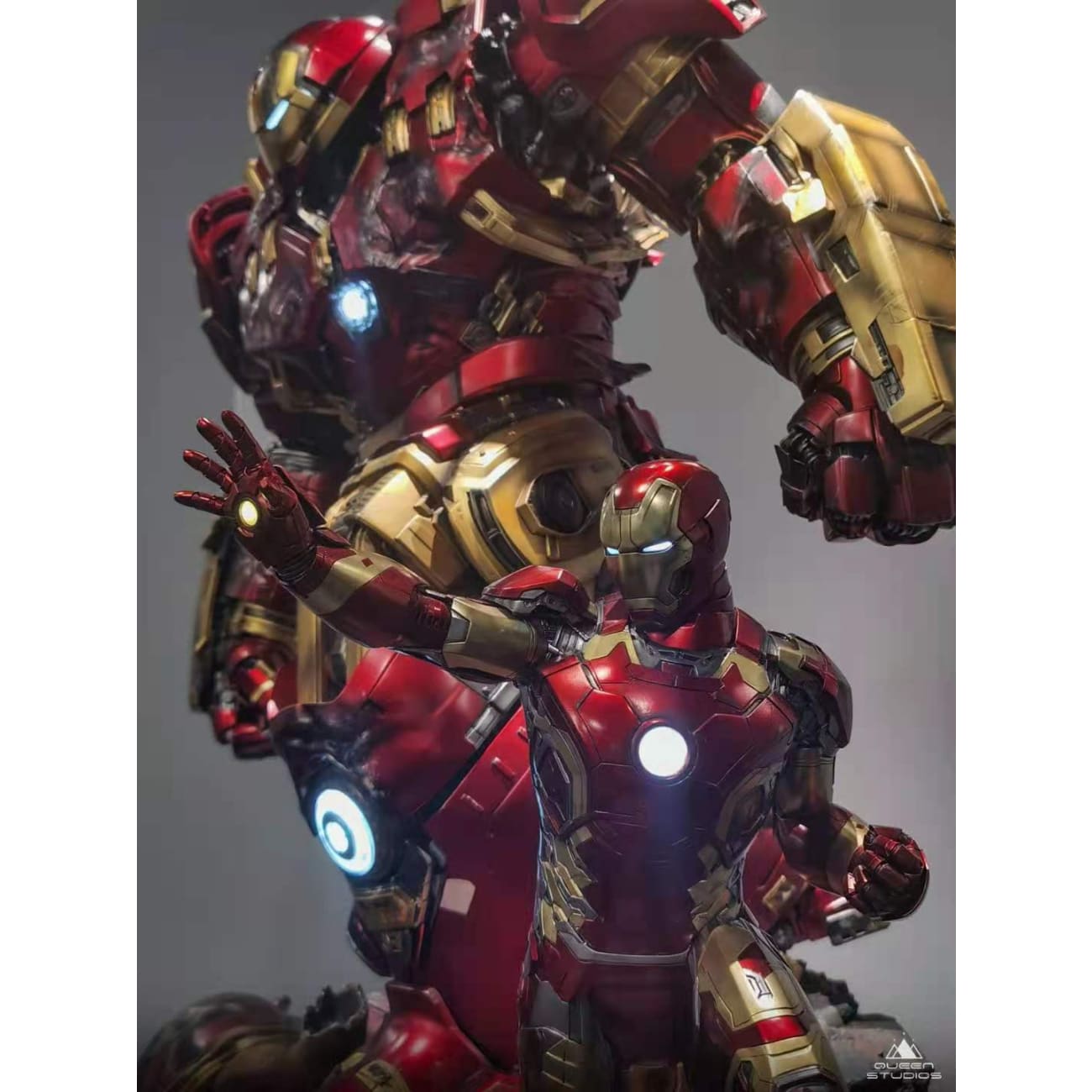 Queen Studios - Iron Man Mark 43 or Mark 44 [1/4 scale]