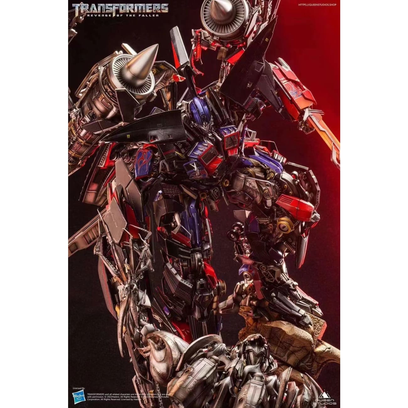 Queen Studios  - Optimus Prime vs Megatron 