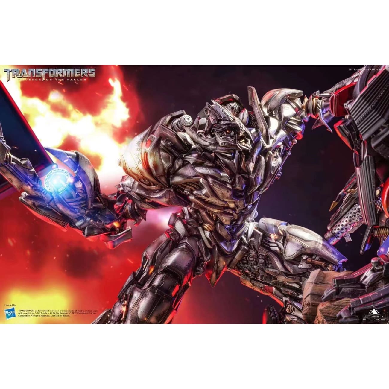 Queen Studios  - Optimus Prime vs Megatron 