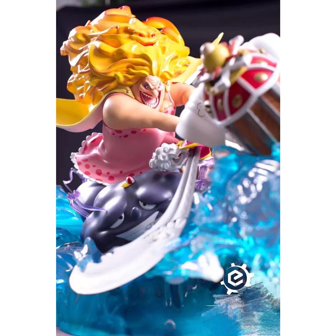 Rainbow Eye Studio - Big Mom Diorama [1/6 scale]