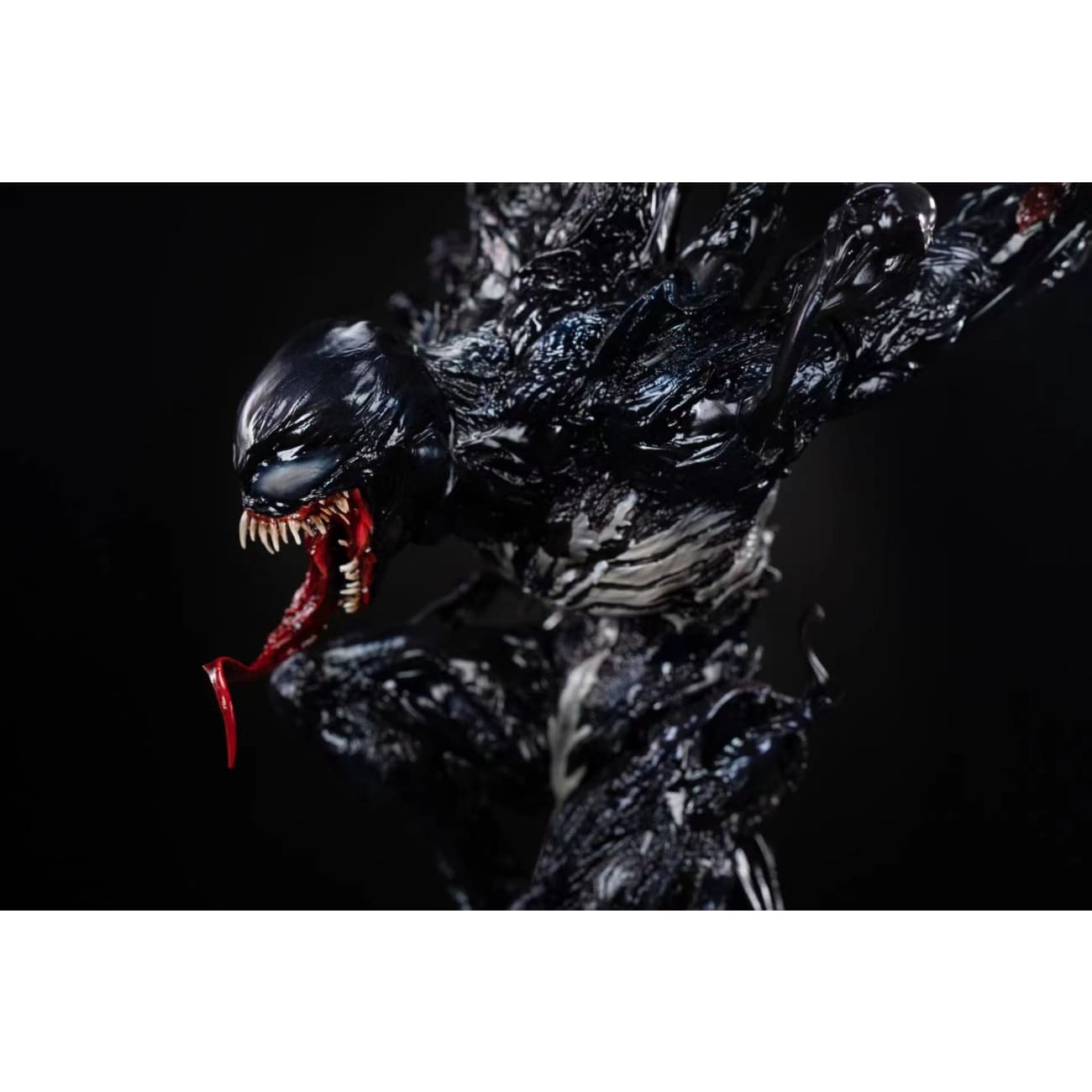 Rigel 7 Studio - Venom