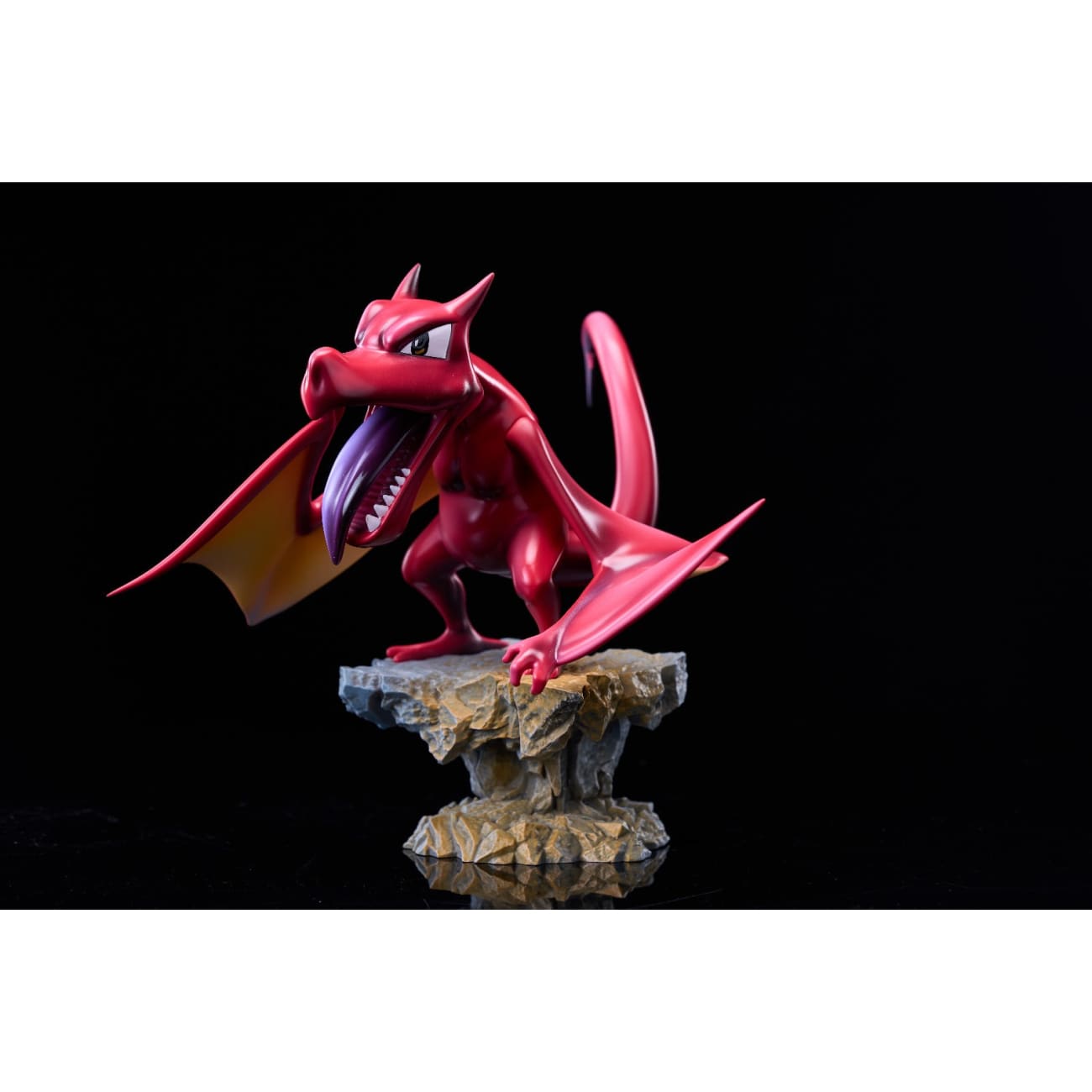 Rocky Helmet Studio - Aerodactyl [3 Variants]