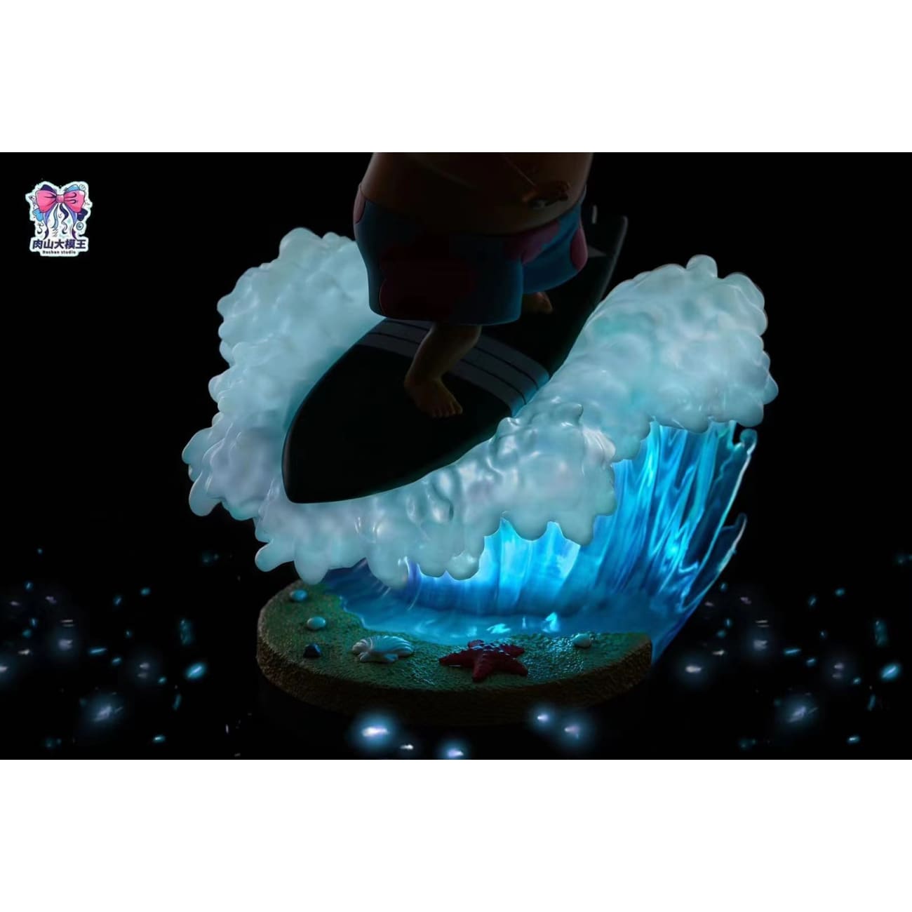 Roshan studio - Surfing Shin chan