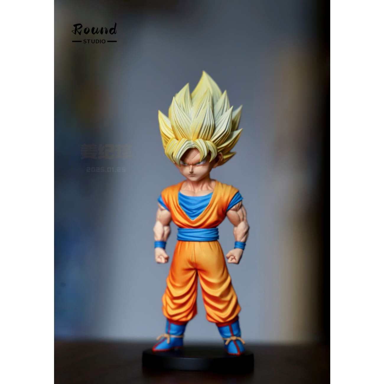 Round Studio - Super Saiyan 1 Son Goku / Son Gohan