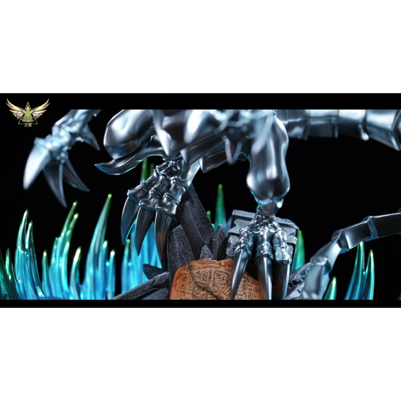 Sacred Wing Studio - Blue-Eyes White Dragon
