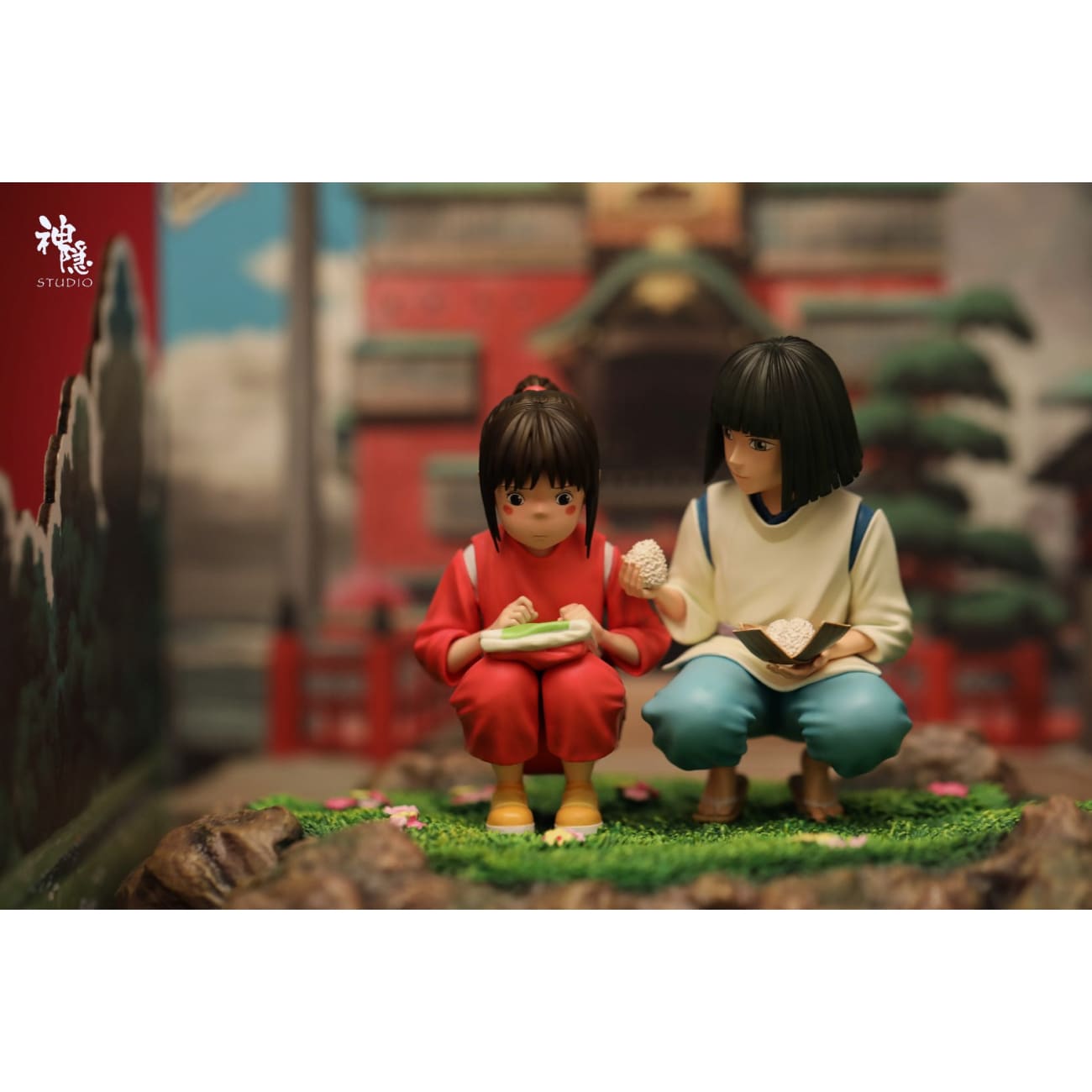 Shen Yin Studio - Chihiro Ogino & Haku with Onigiri