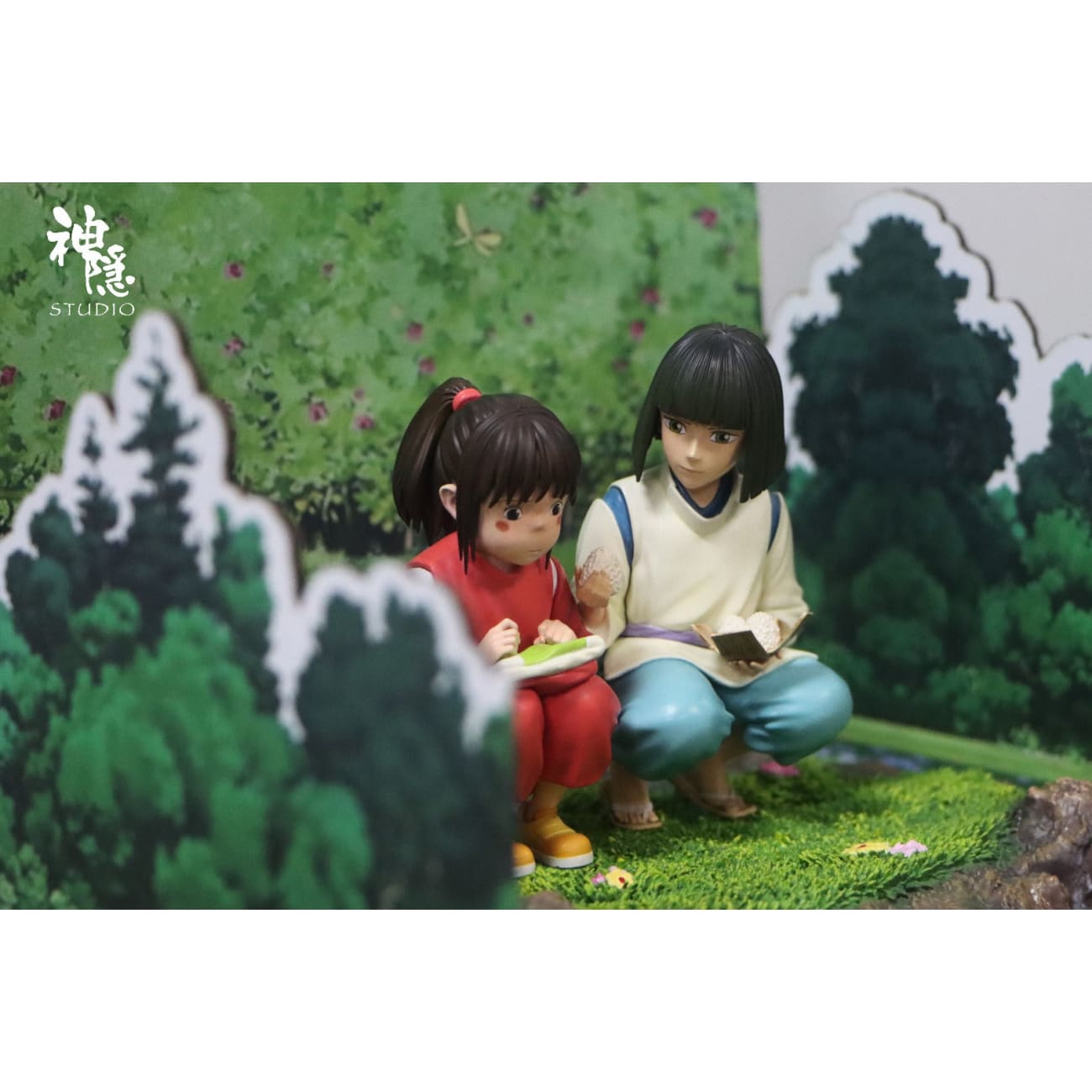 Shen Yin Studio - Chihiro Ogino & Haku with Onigiri