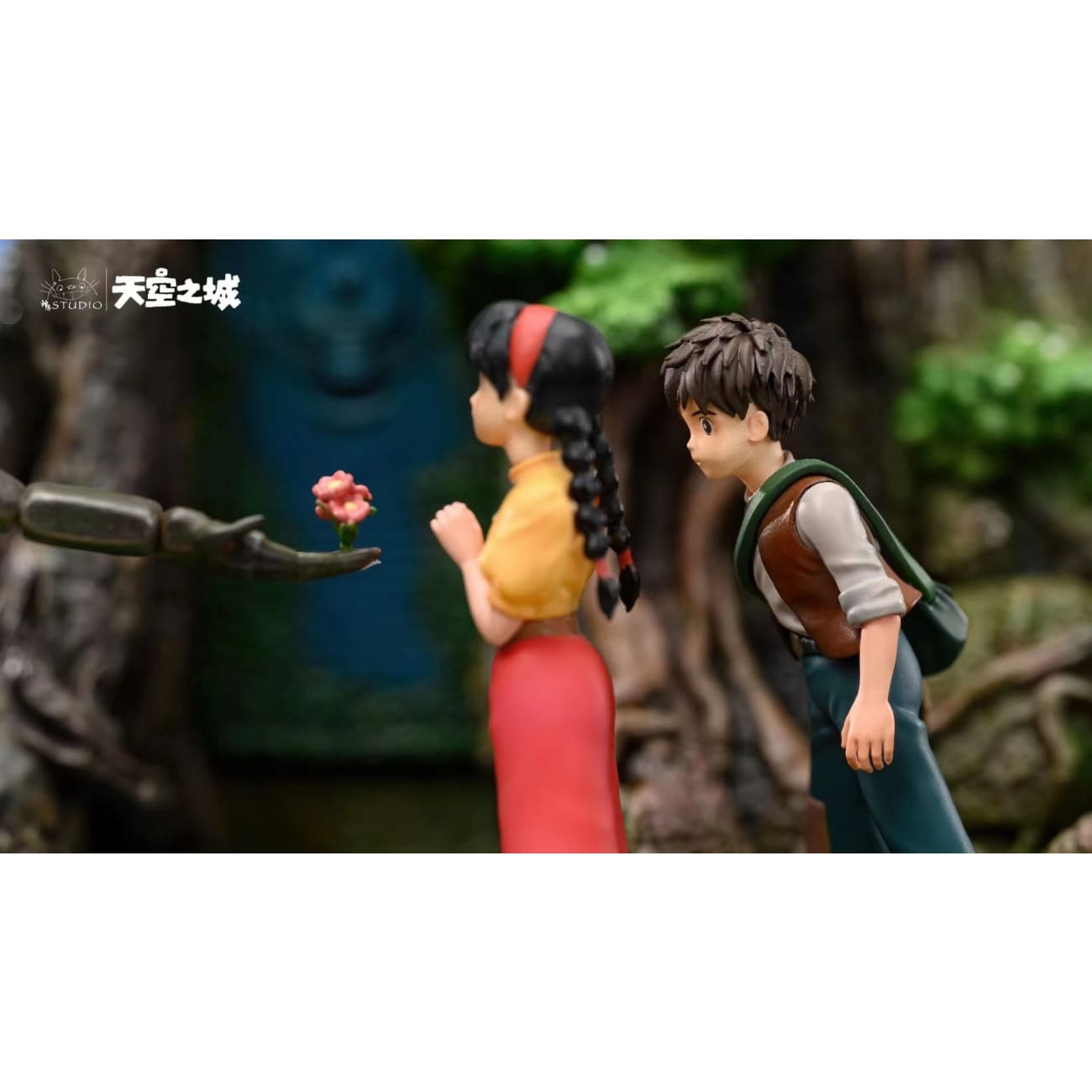 Shen Yin Studio - Robot Gives Flower
