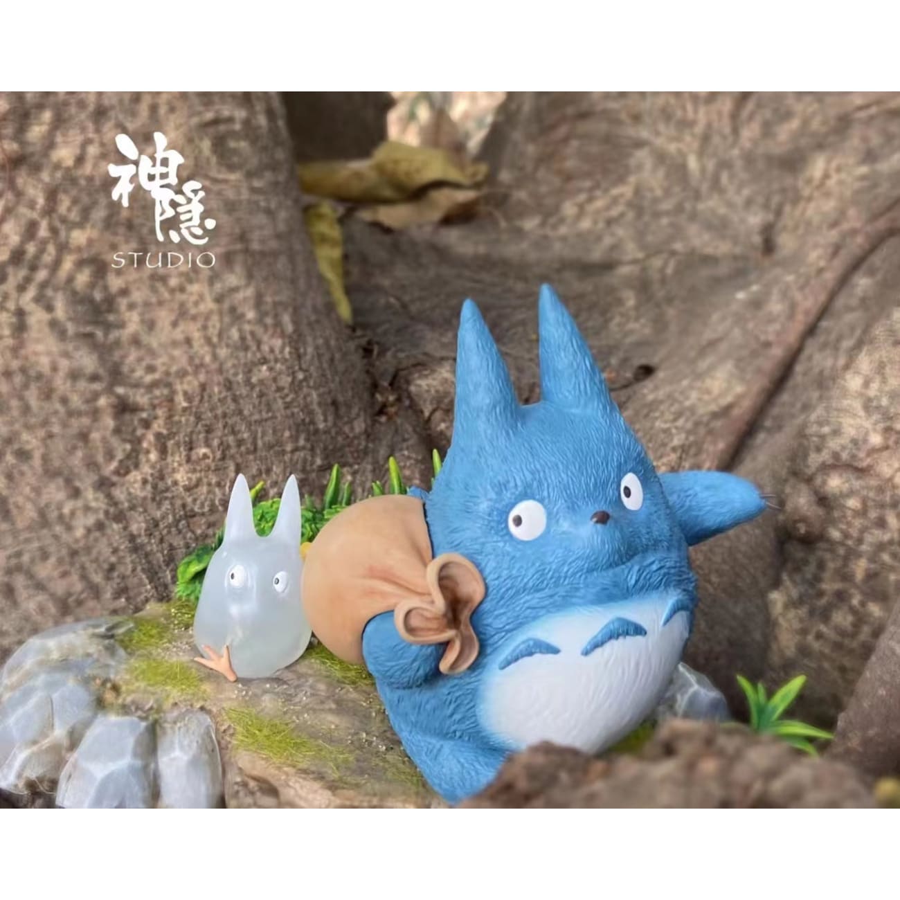 Shen Yin Studio - Running Totoro