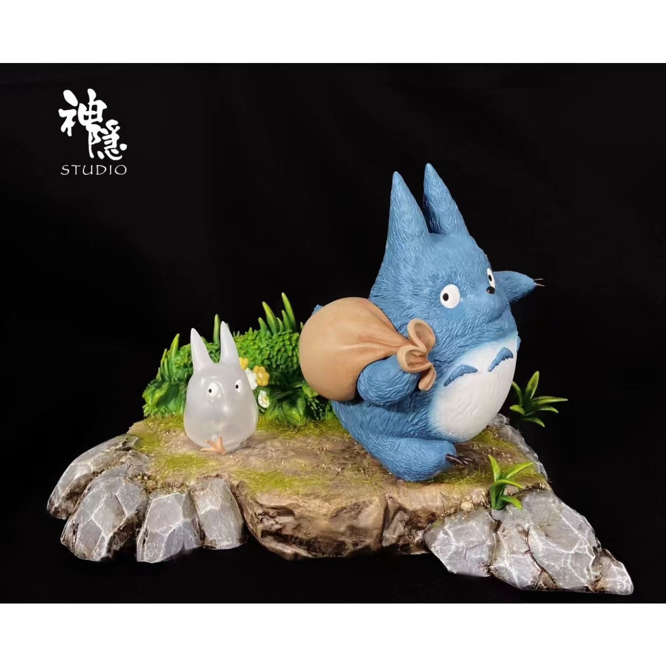 Shen Yin Studio - Running Totoro
