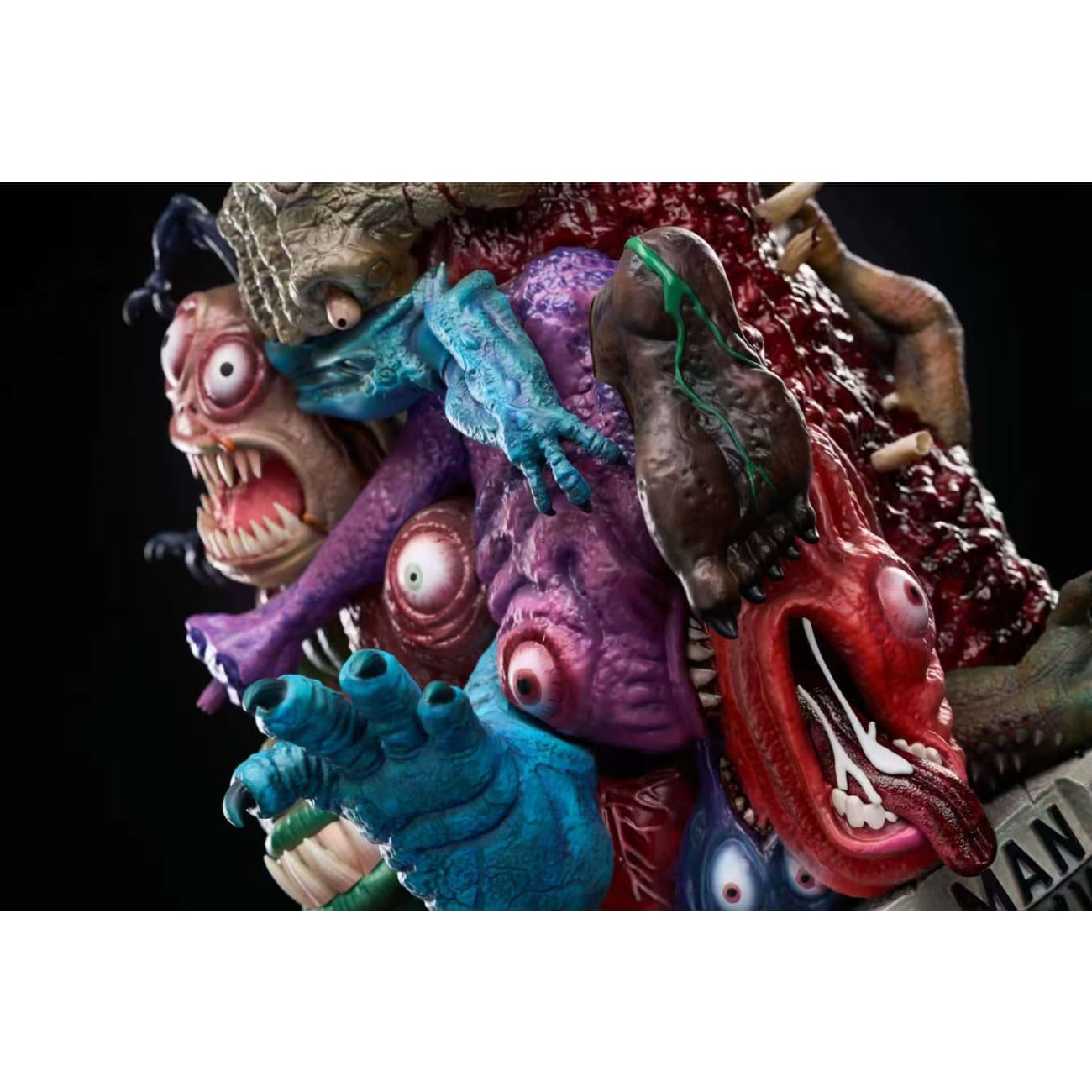 Shun Li Studio - Watchdog Man [3 Variants]