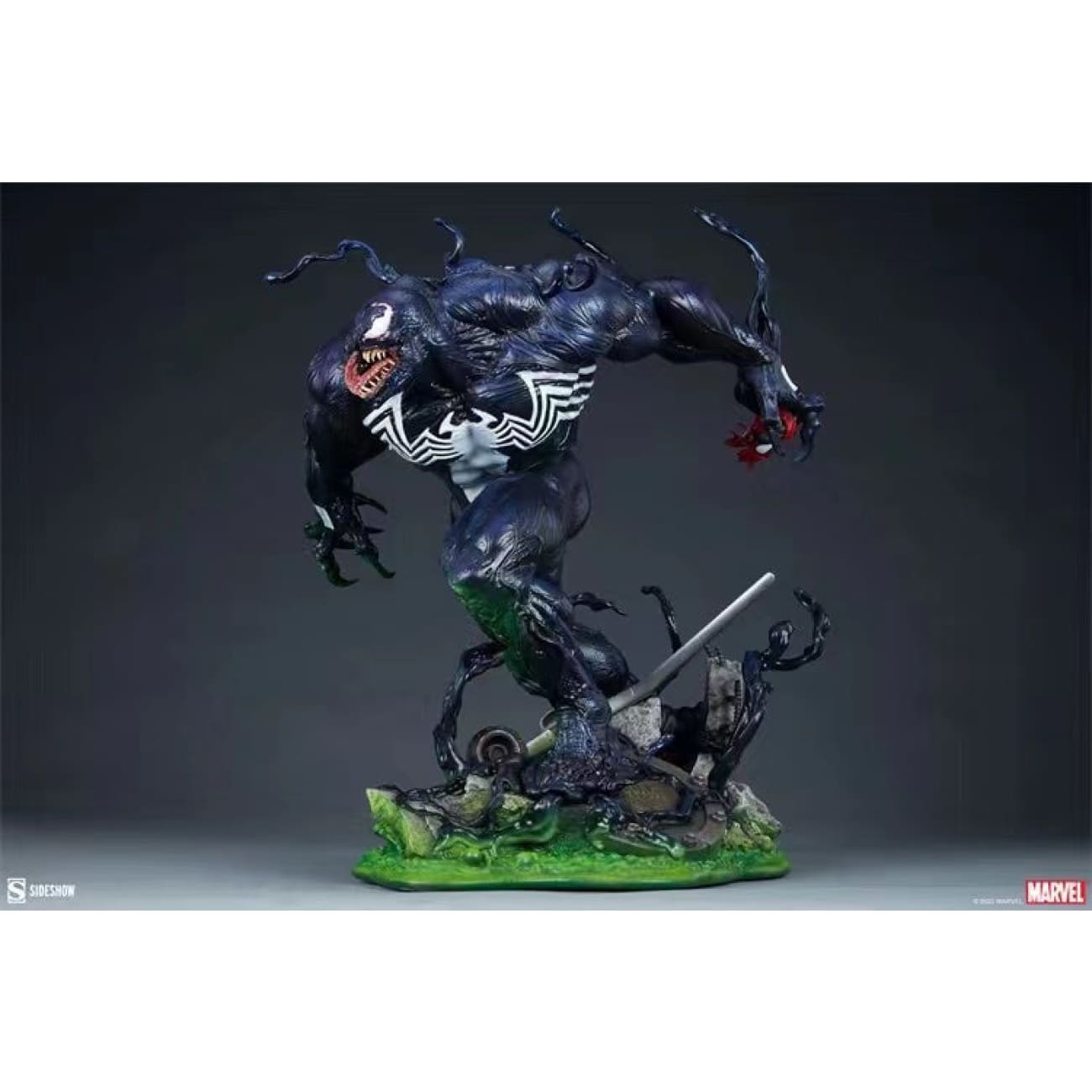 Sideshow Collectibles - Venom