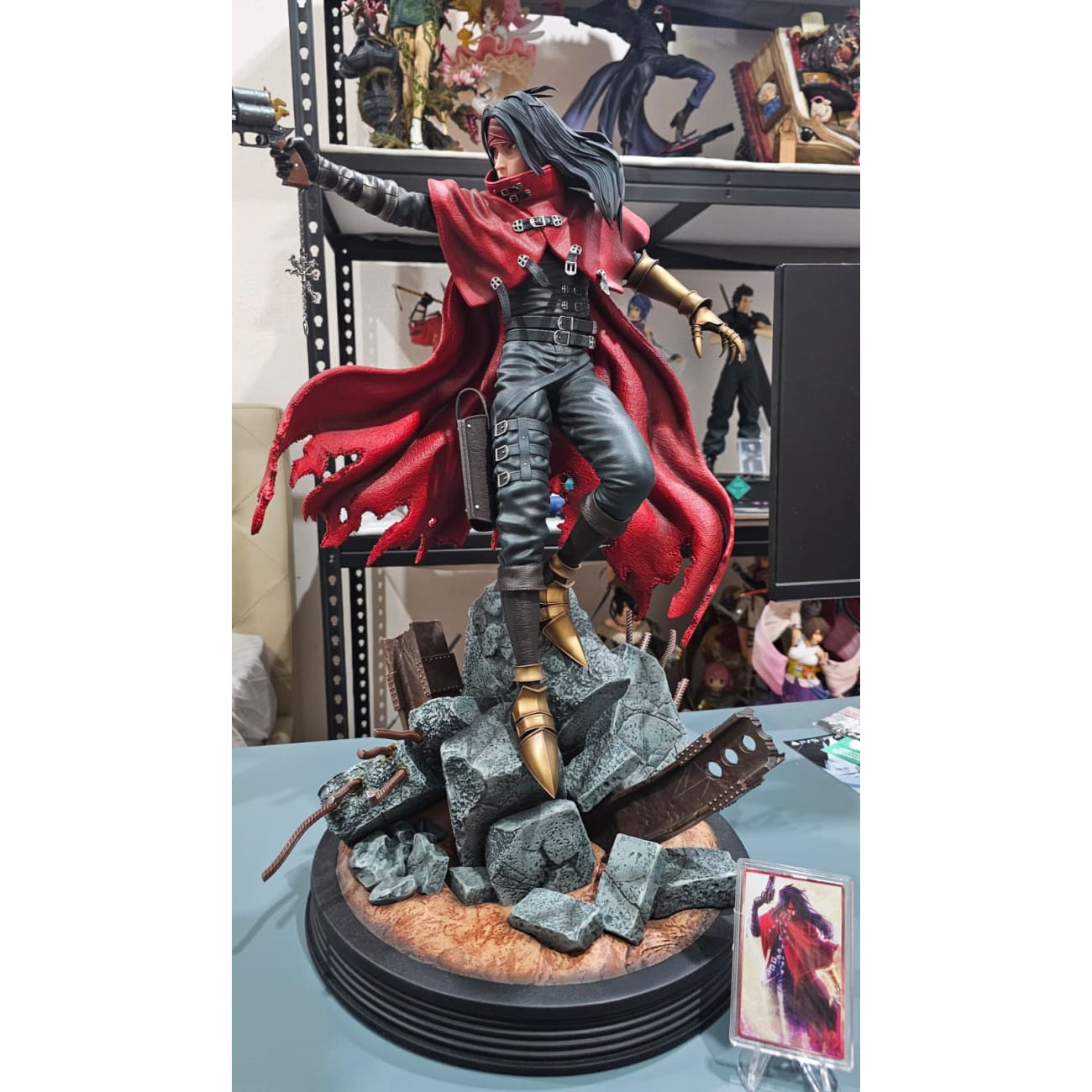 Solar Studio - Vincent Valentine