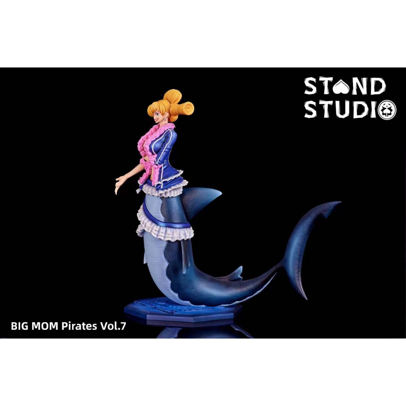 Stand Studio - Charlotte Praline