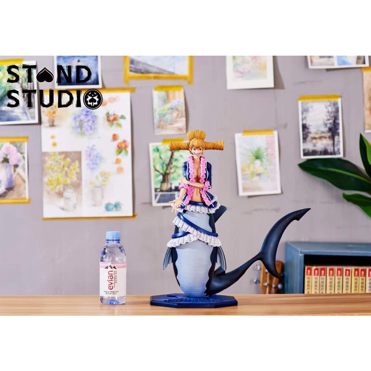 Stand Studio - Charlotte Praline