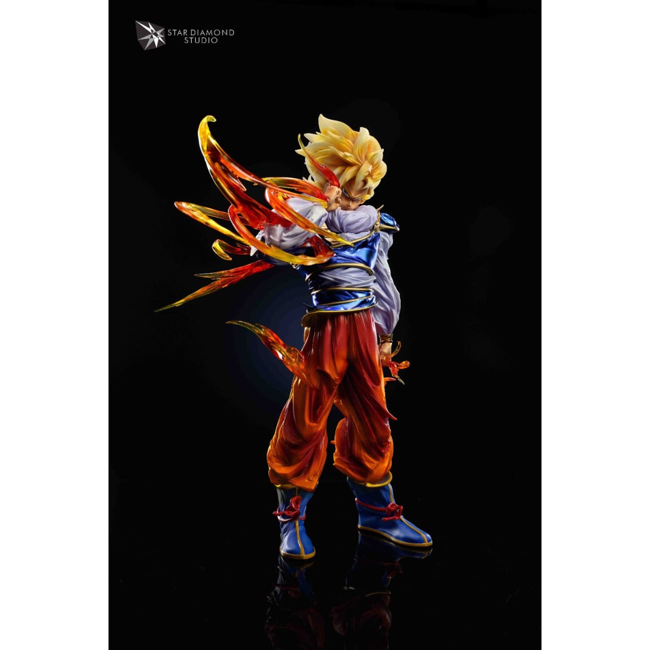 Star Diamond Studio - Super Saiyan Son Goku Space Suit Ver. [3 Variants]