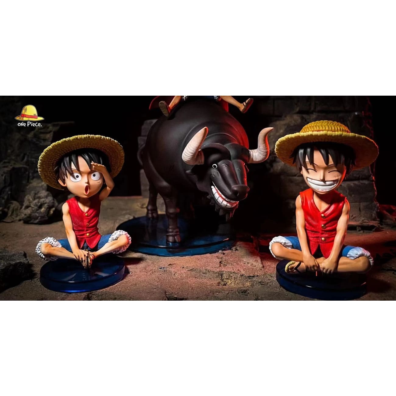 Straw Hat Studio - Bull Riding & Monkey D. Luffy