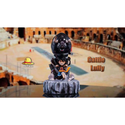 Straw Hat Studio - Monkey D. Luffy Carrying Cattle [2 Variants]