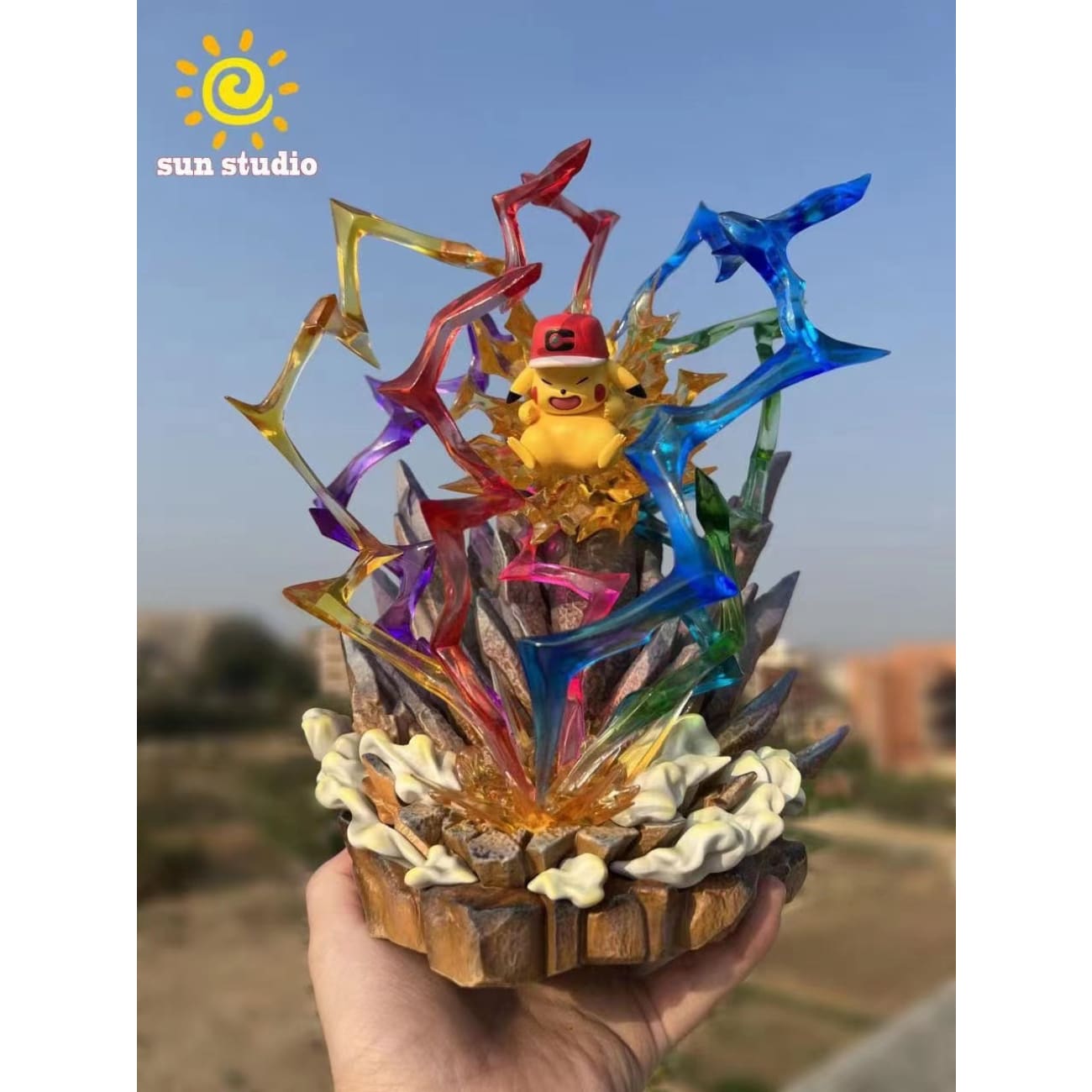 Sun Studio - 10,000,000 Volt Thunderbolt Pikachu