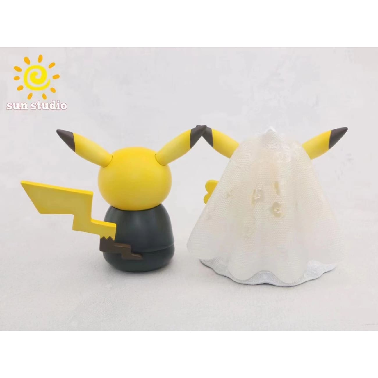 Sun Studio - Married Pikachu