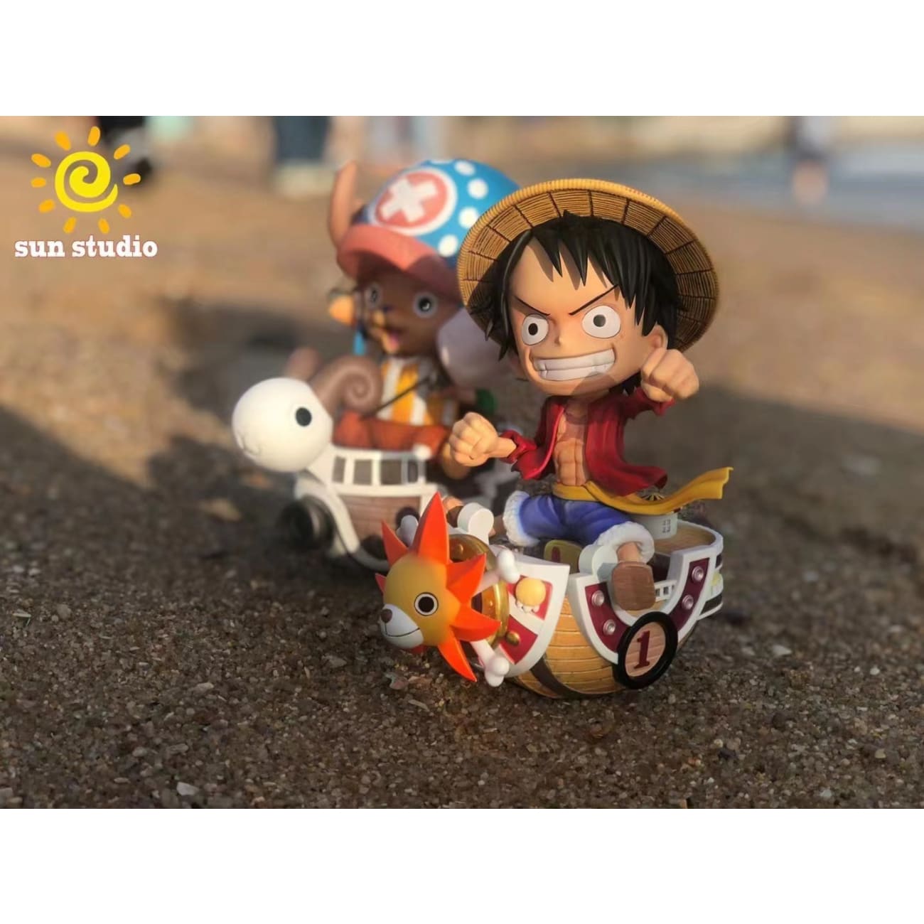 Sun Studio - Monkey D Luffy / White Nika Luffy / Yellow Nika Luffy Riding Thousand Sunny