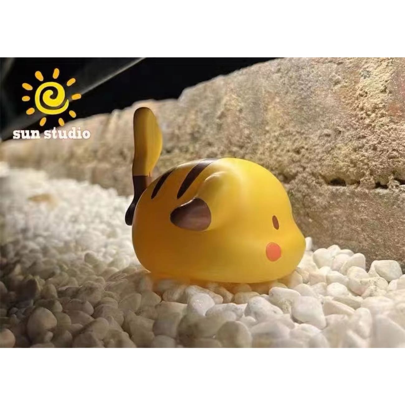 Sun Studio - Pikachu [2 Variants]