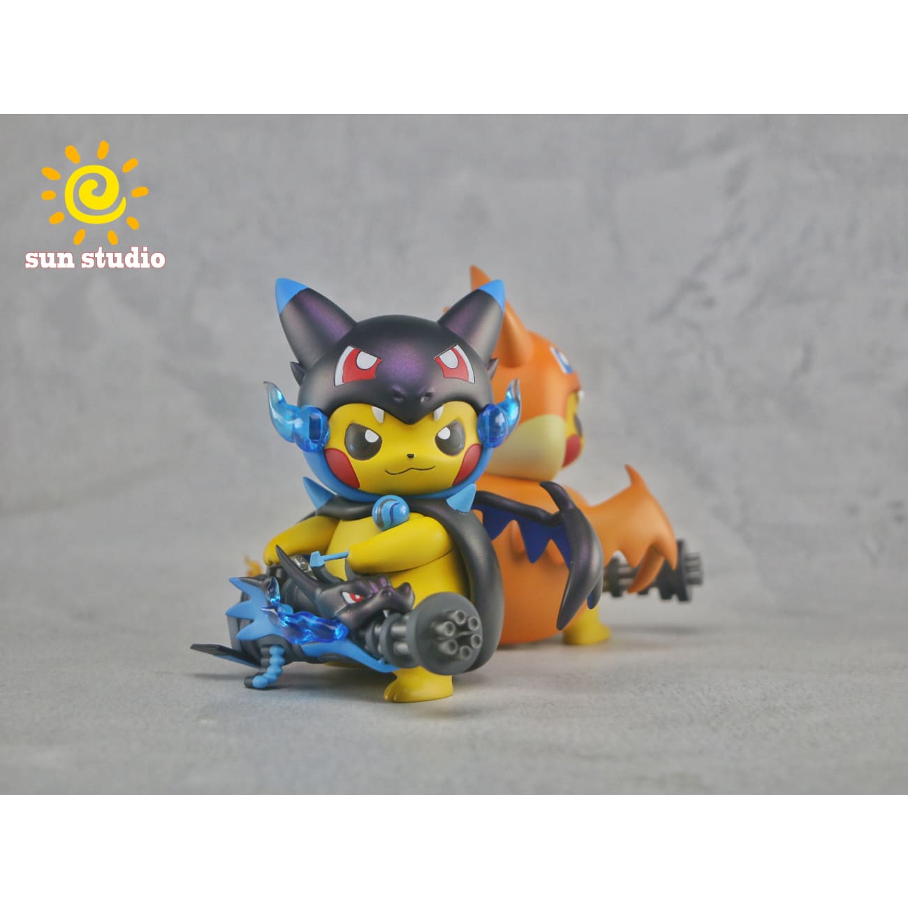Sun Studio - Pikachu Cosplay Charizard X / Charizard Y