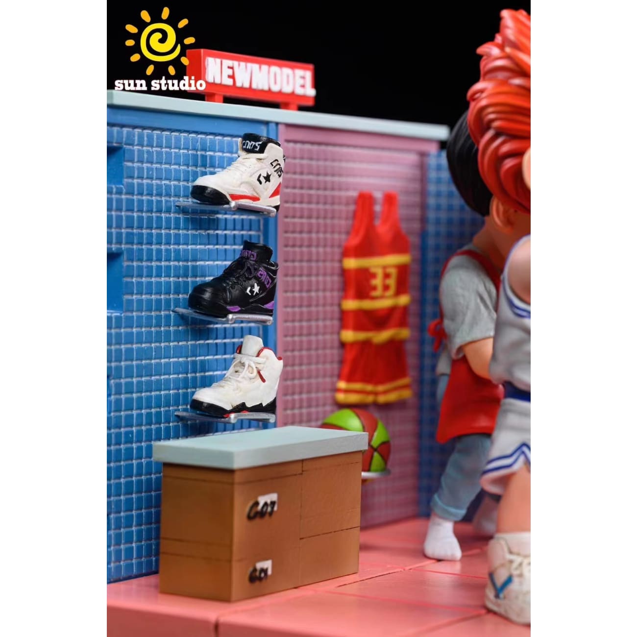 Sun Studio - Sakuragi Hanamichi Buying Shoes