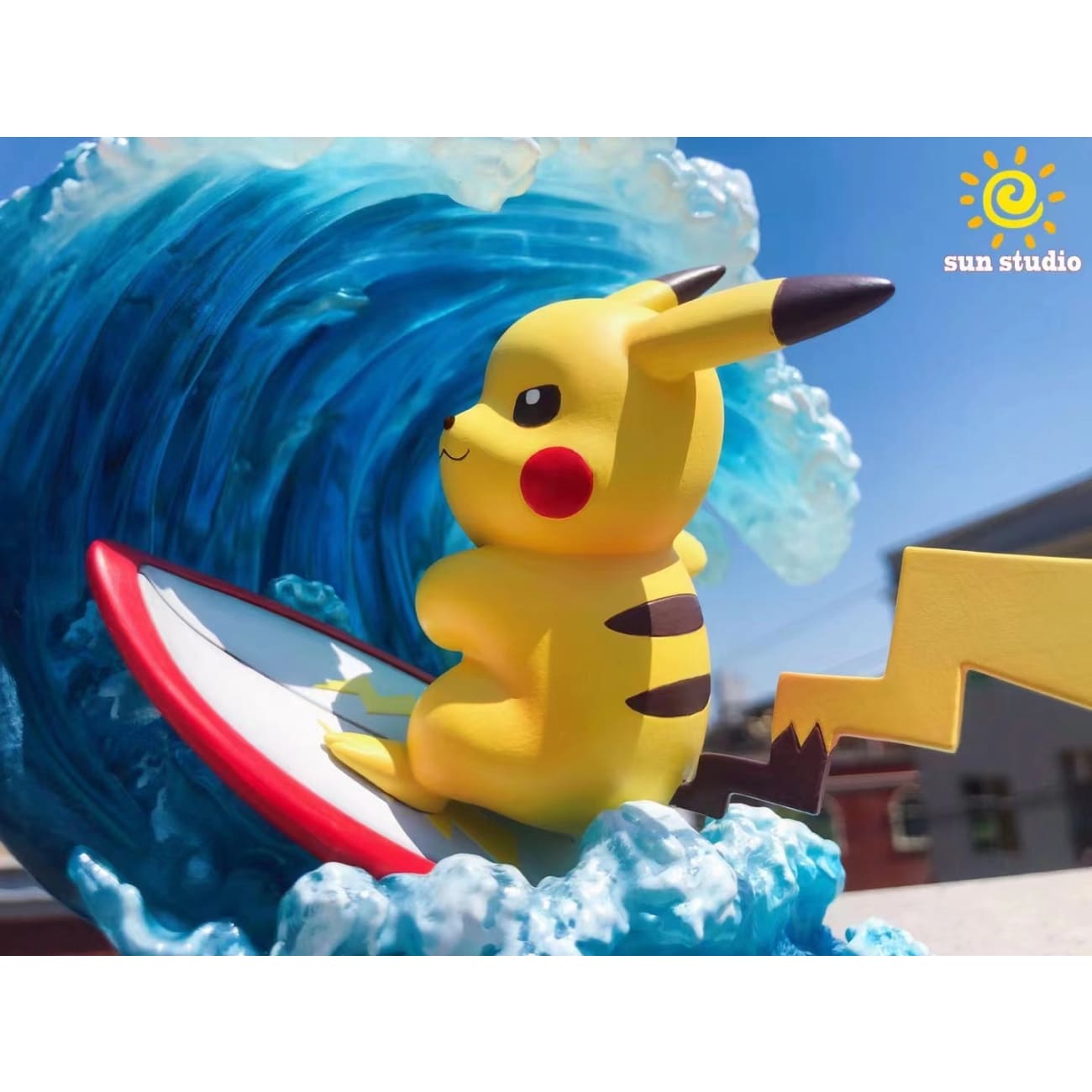 Sun Studio - Surfing Pikachu