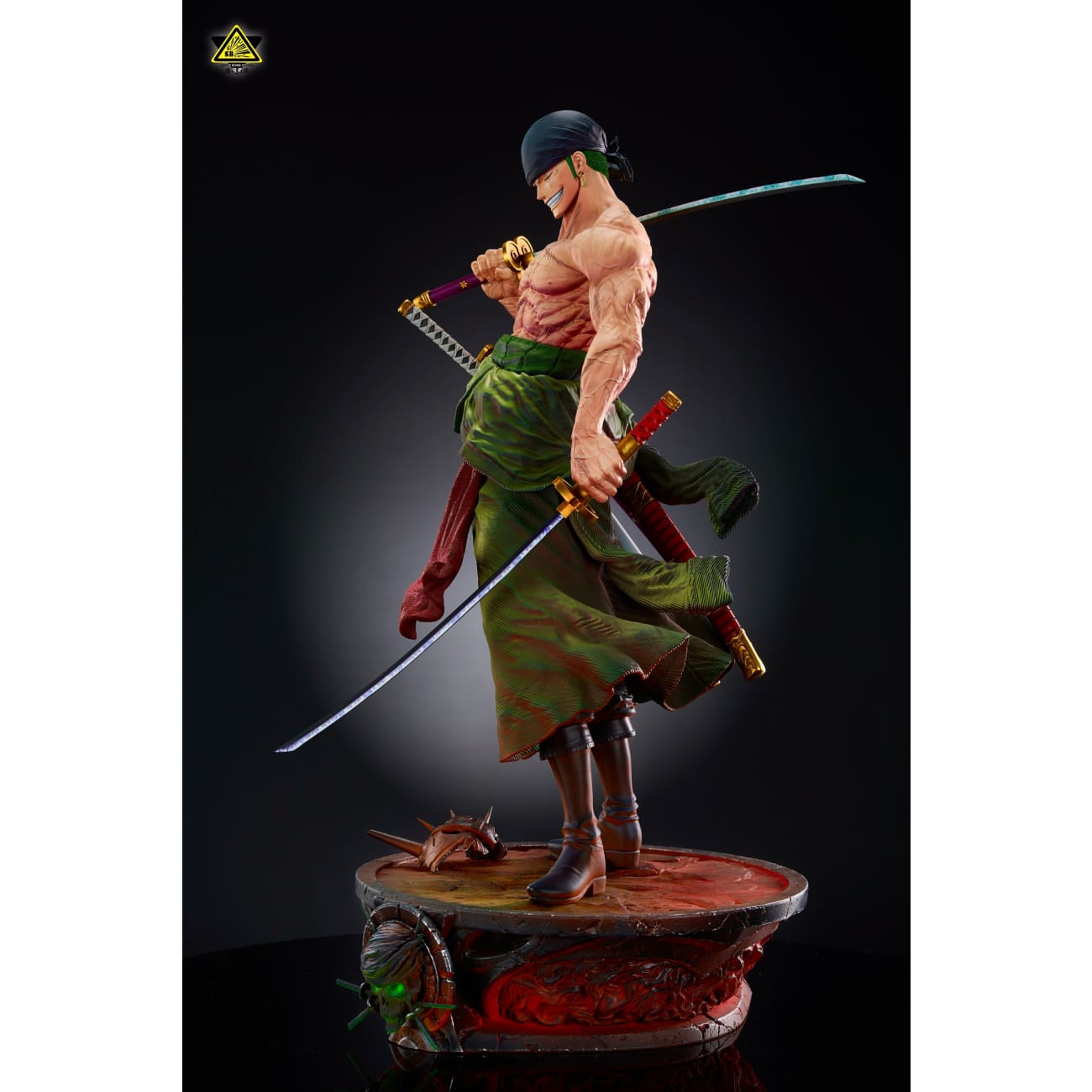 Super Bomb Studio - Standing Roronoa Zoro [2 Variants]