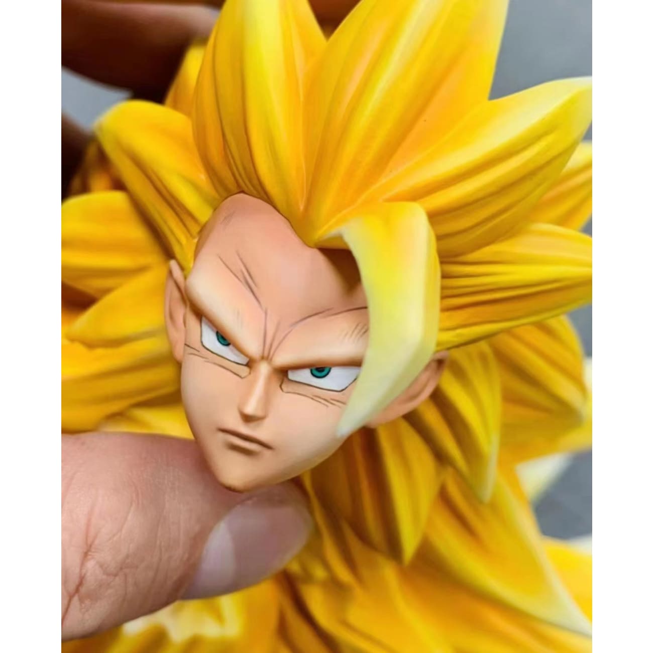 SuperBomb Studio - Son Goku Super Saiyan 3 [2 Variants]