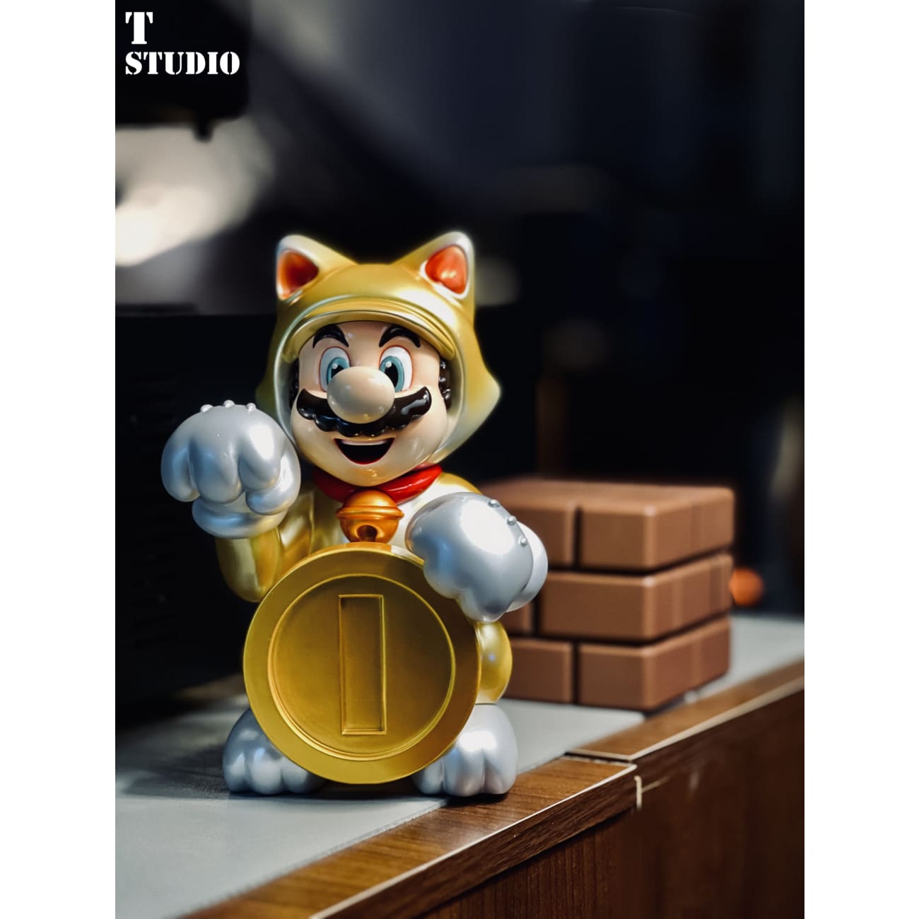 T Studio - Lucky Cat Mario [2 Variants]