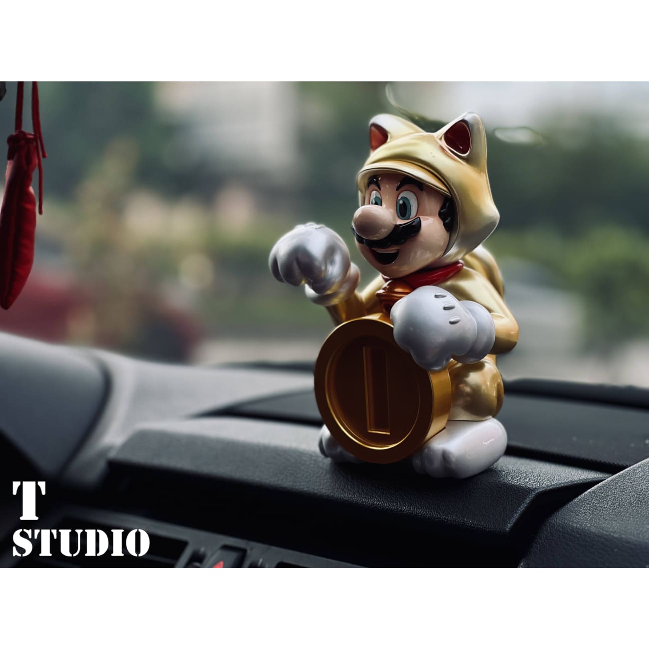 T Studio - Lucky Cat Mario [2 Variants]