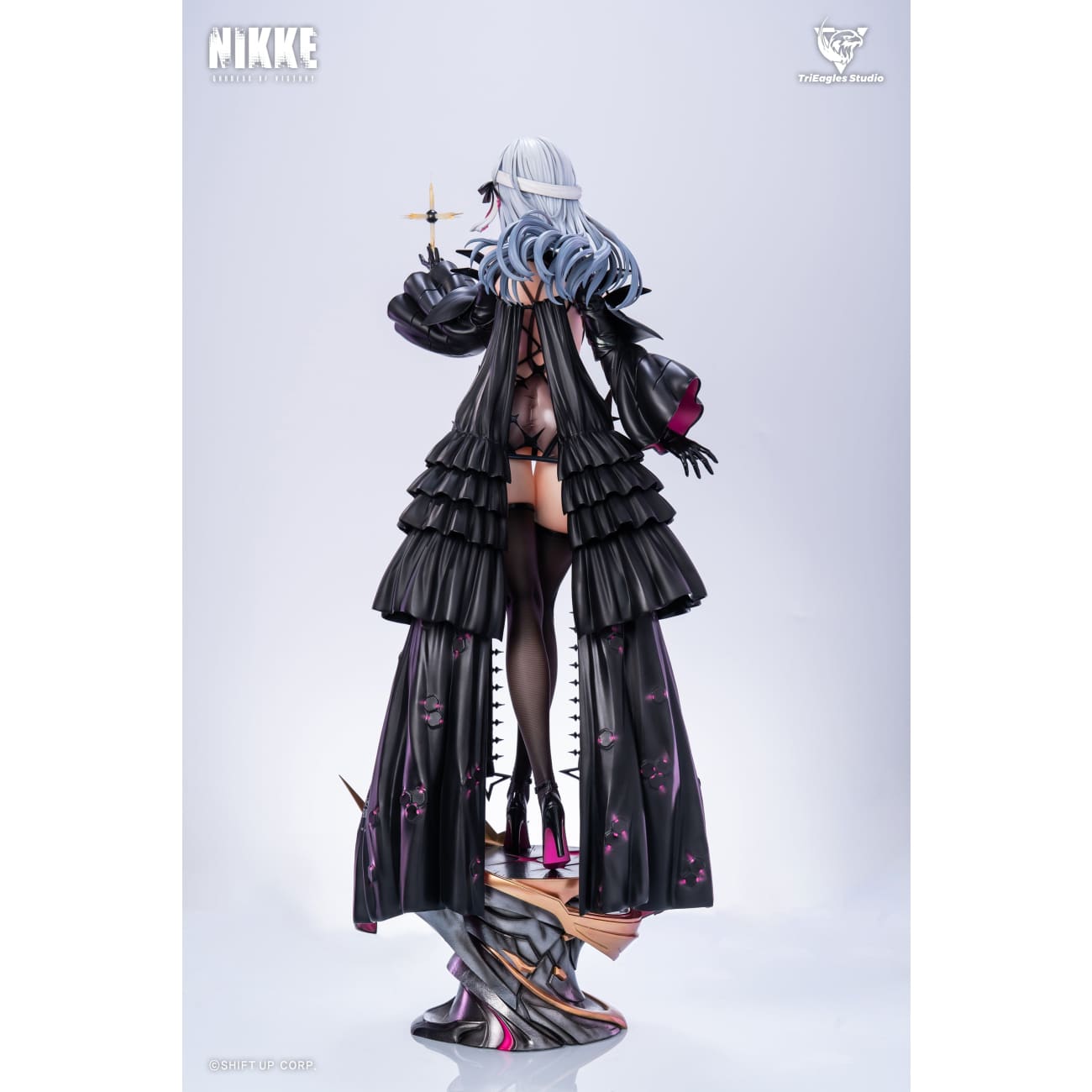 TriEagles Studio - Modernia