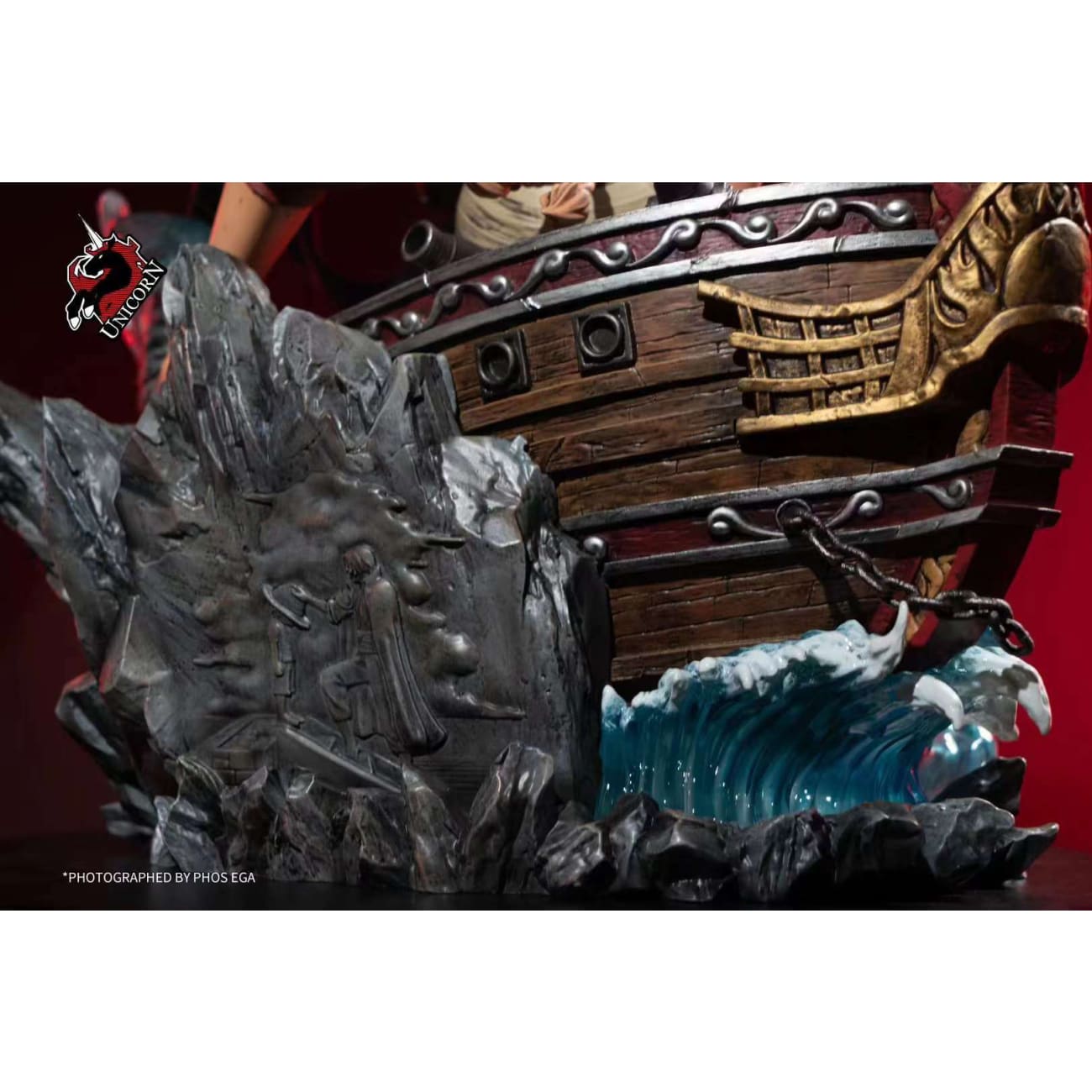 Unicorn Studio - Straw Hat Pirates Luffy & Red Hair Shanks