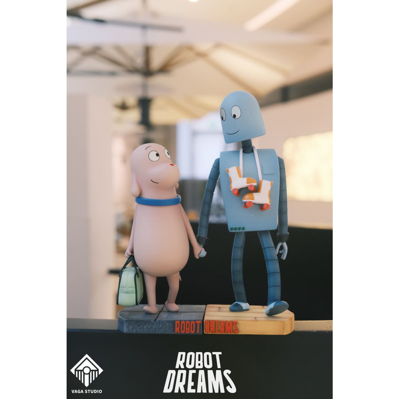 VAGA Studio - Dog & Robot