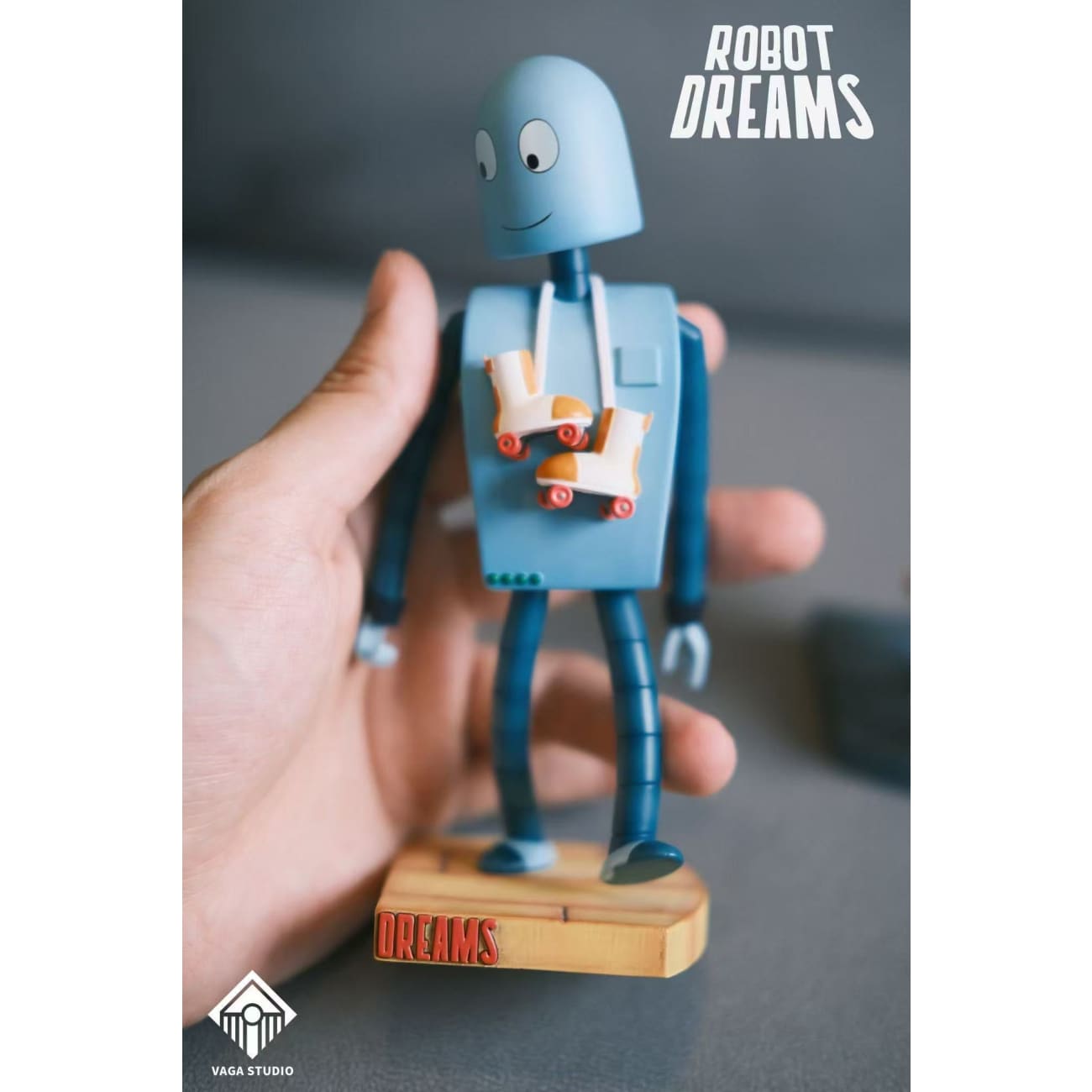VAGA Studio - Dog & Robot