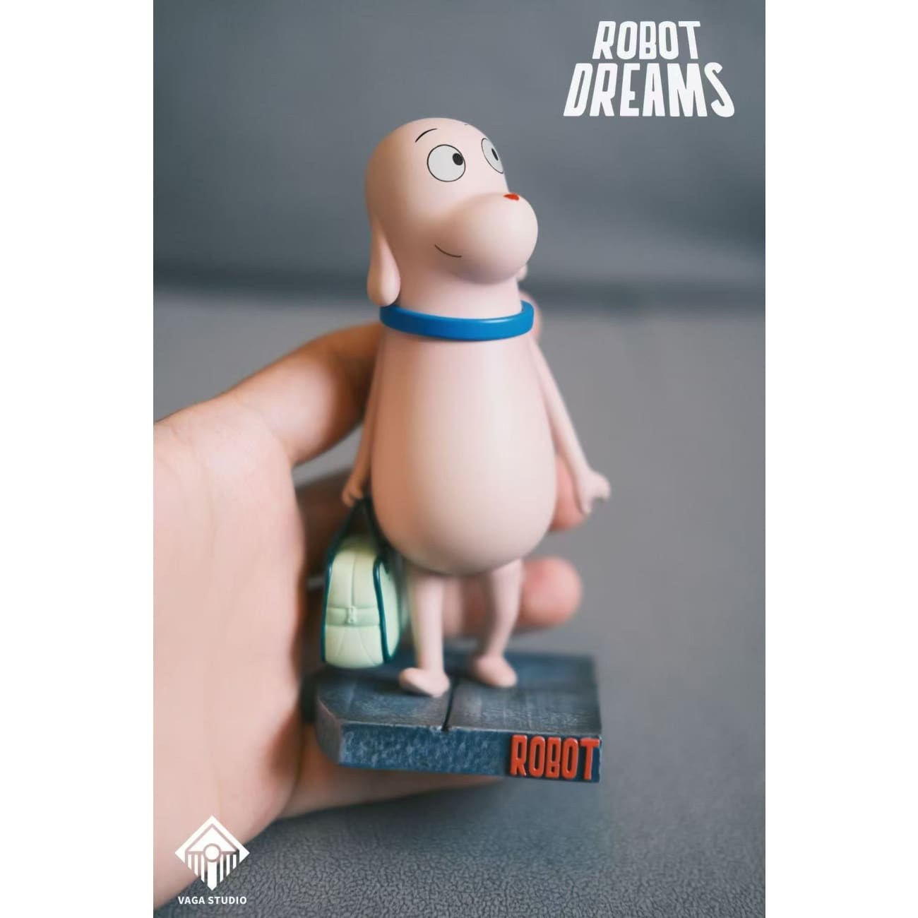 VAGA Studio - Dog & Robot
