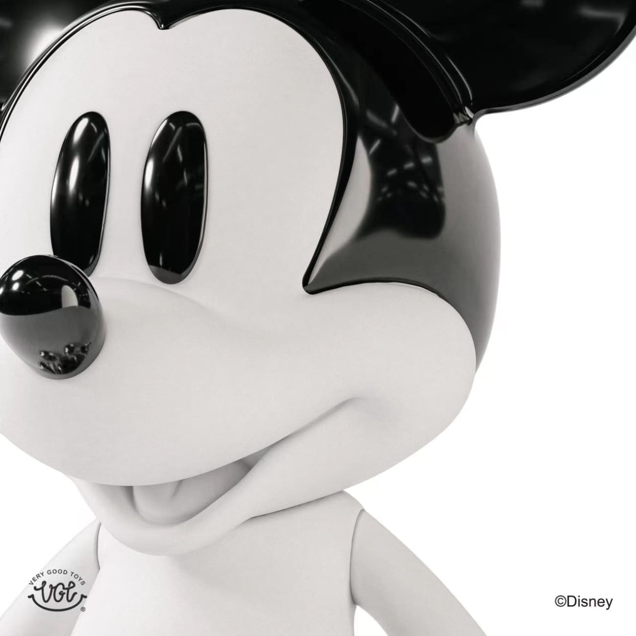 VGT - EGO Mickey Pineapple Bling 800%
