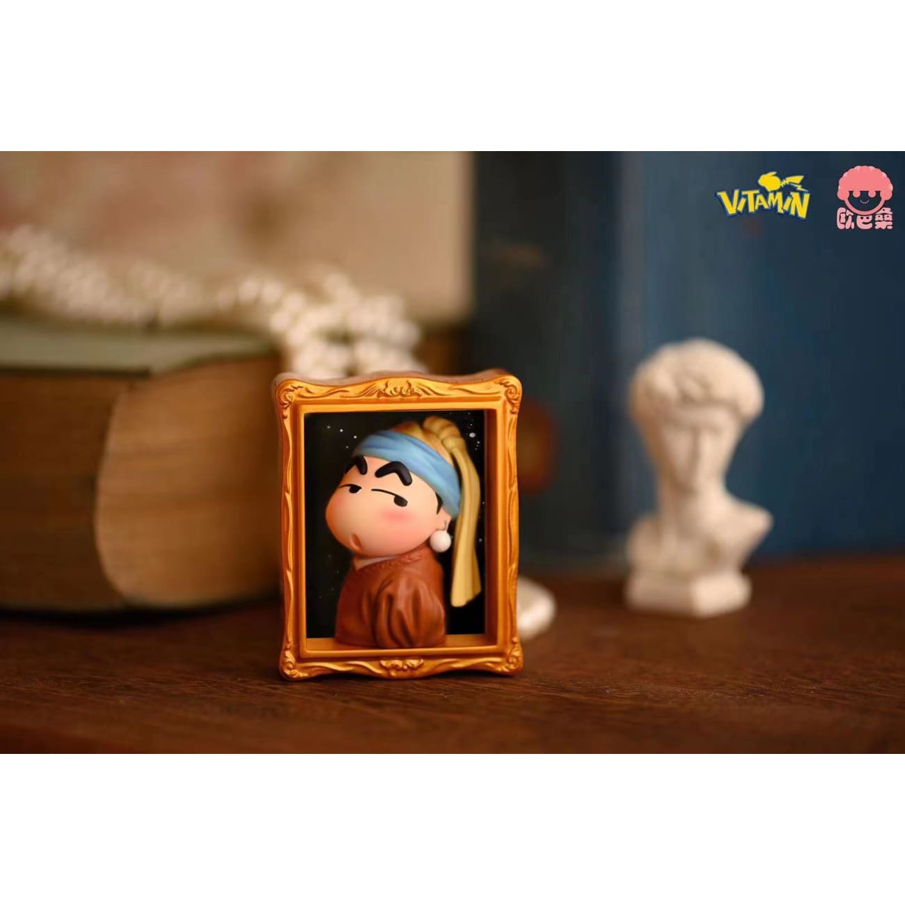 Vitamin X Obasan Studio - Crayon Shin chan cosplay Monalisa /as Girl as Pearl Earring 