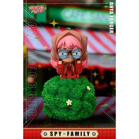 WakuWaku Studio - Peeping Anya Forger