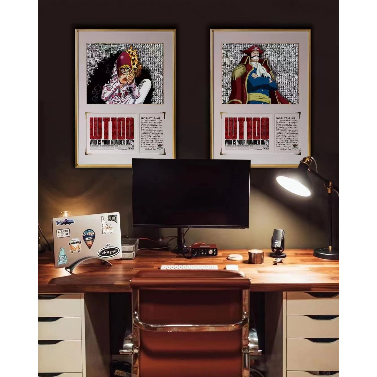 WT 100 - Corazon / Gol D Roger Poster Frame