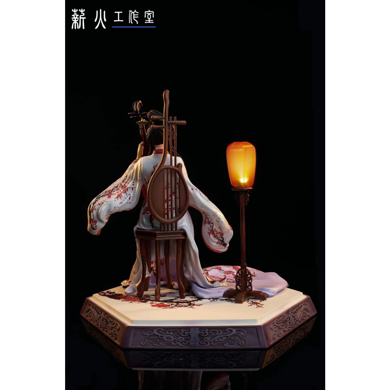 Xin Huo Studio - Pipa 'Plum blossom' [2 Variants]