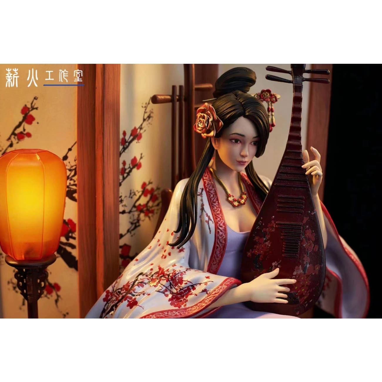 Xin Huo Studio - Pipa 'Plum blossom' [2 Variants]